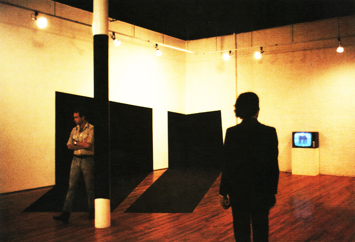Black Square (1978) by Buky Schwartz — installation view 3