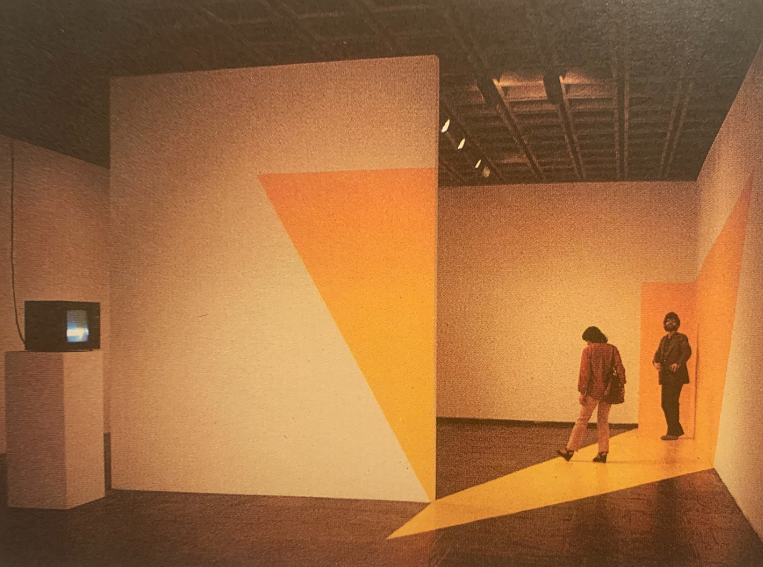 Yellow Triangle (1979) by Buky Schwartz — installation view 3
